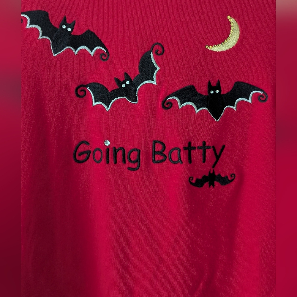 Quaker Factory Large Going Batty 3/4 Sleeve Shirt Red Black Halloween - Picture 4 of 9